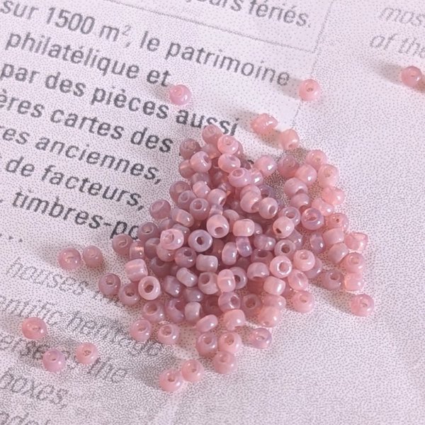画像1: フランス ヴィンテージ  シードビーズ  青みピンク10 (1)