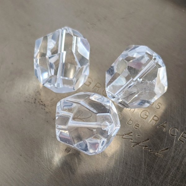 画像1: 天然水晶 20面カットビーズ 16×14mm 2粒セット (1)